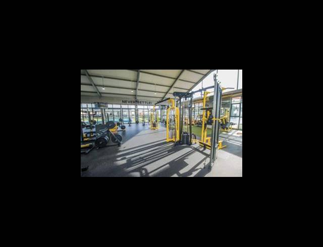 2 BEDROOM APARTMENT TO LET IN THE HUNTSMAN